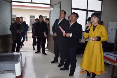 图为调研组在吴林街道王屯居残协调研