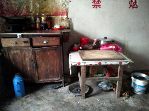 图为残疾人深度无障碍项目改造受益者改造前