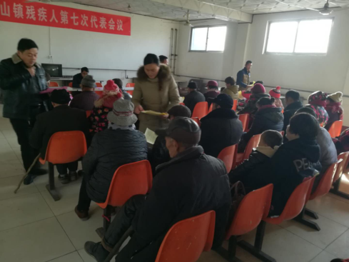 图为换届会议现场