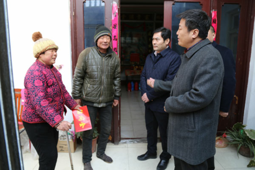 图为走访现场