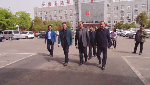 市残联调研组一行到薛城区陶庄镇调研残疾人工作