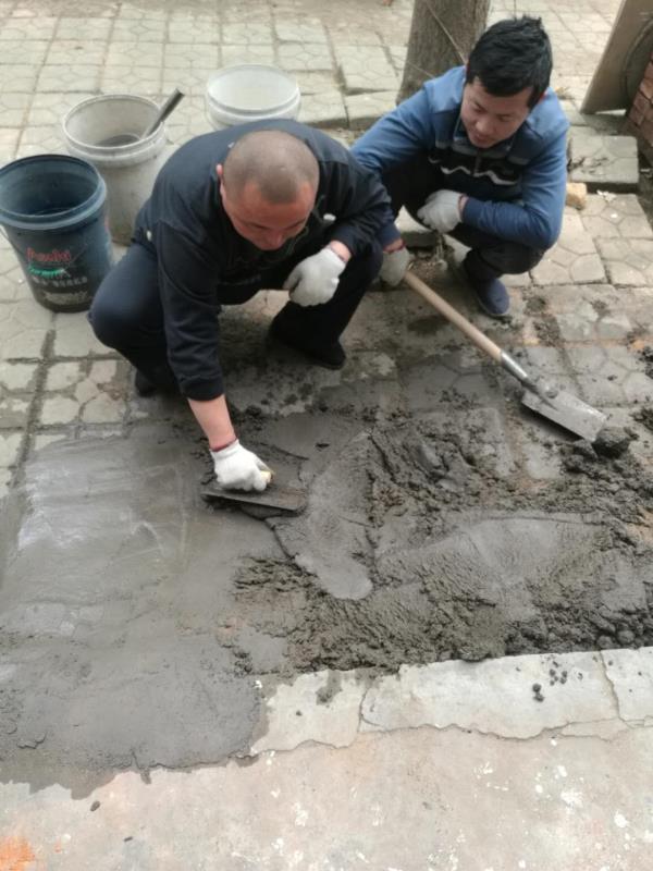 坡道方便轮椅残疾人朋友顺利进出.jpg