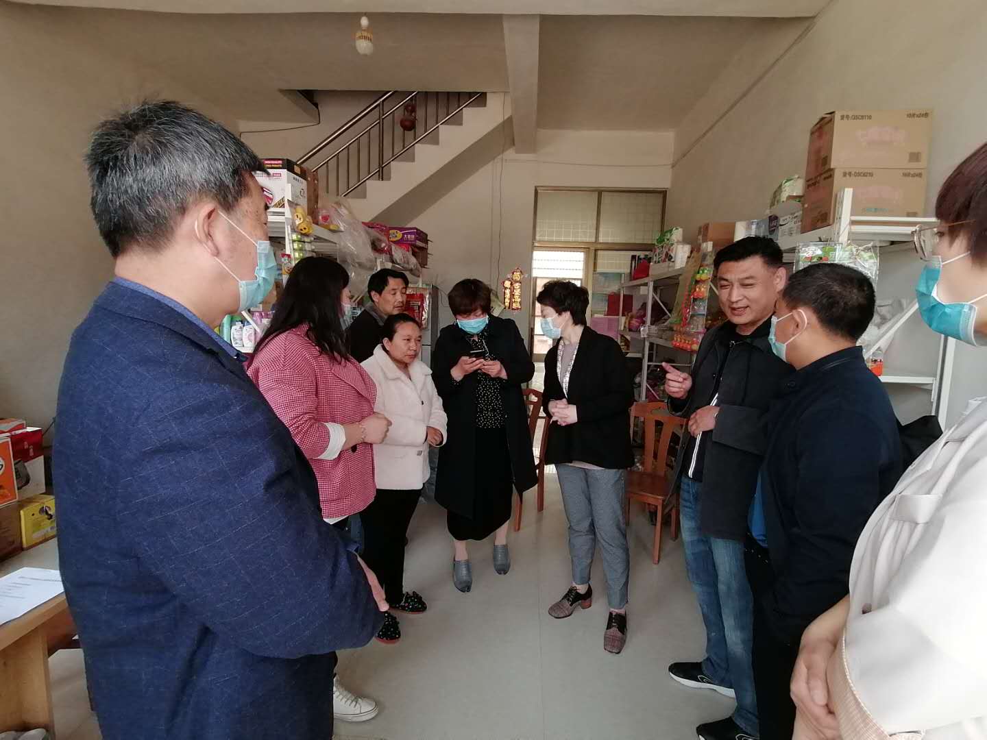 调研组对建档立卡残疾人贫困户进行走访调研