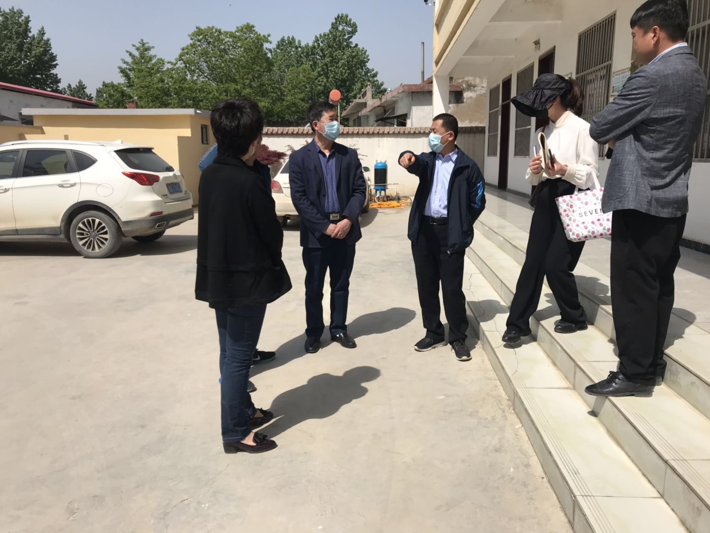 到峨山镇马楼村了解该村建档立卡贫困残疾人情况和两项工作开展情况