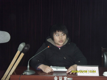 市中区的刘姝汶同学代表2008级残疾人大中专学生在会上发言