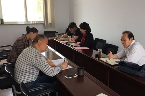 图为枣庄市残联督导检查残疾人精准康复工作座谈会