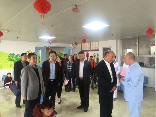 山东省残联调研我市残疾人精准康复工作