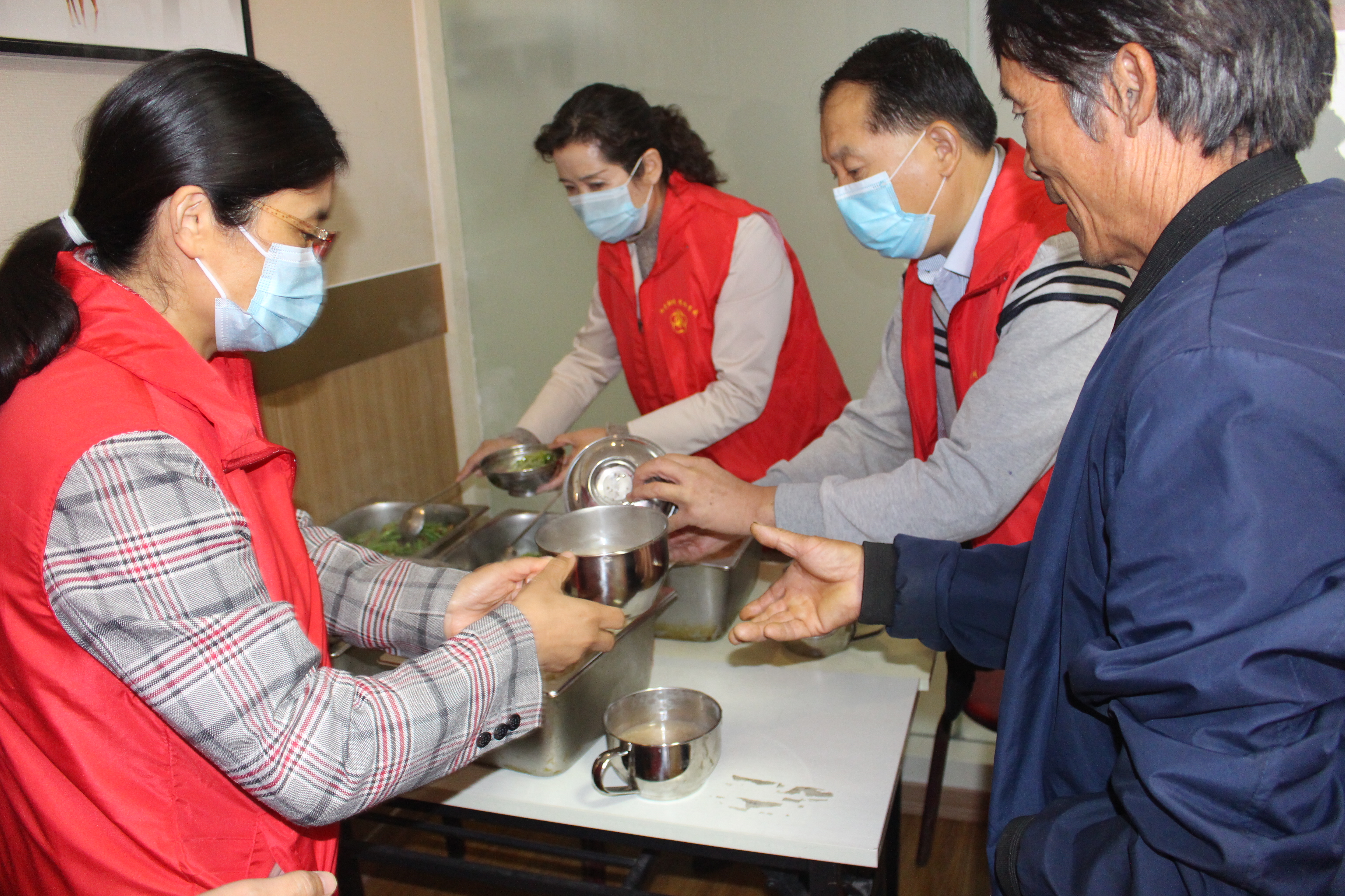 市残联机关党委组织开展志愿服务活动4.jpg