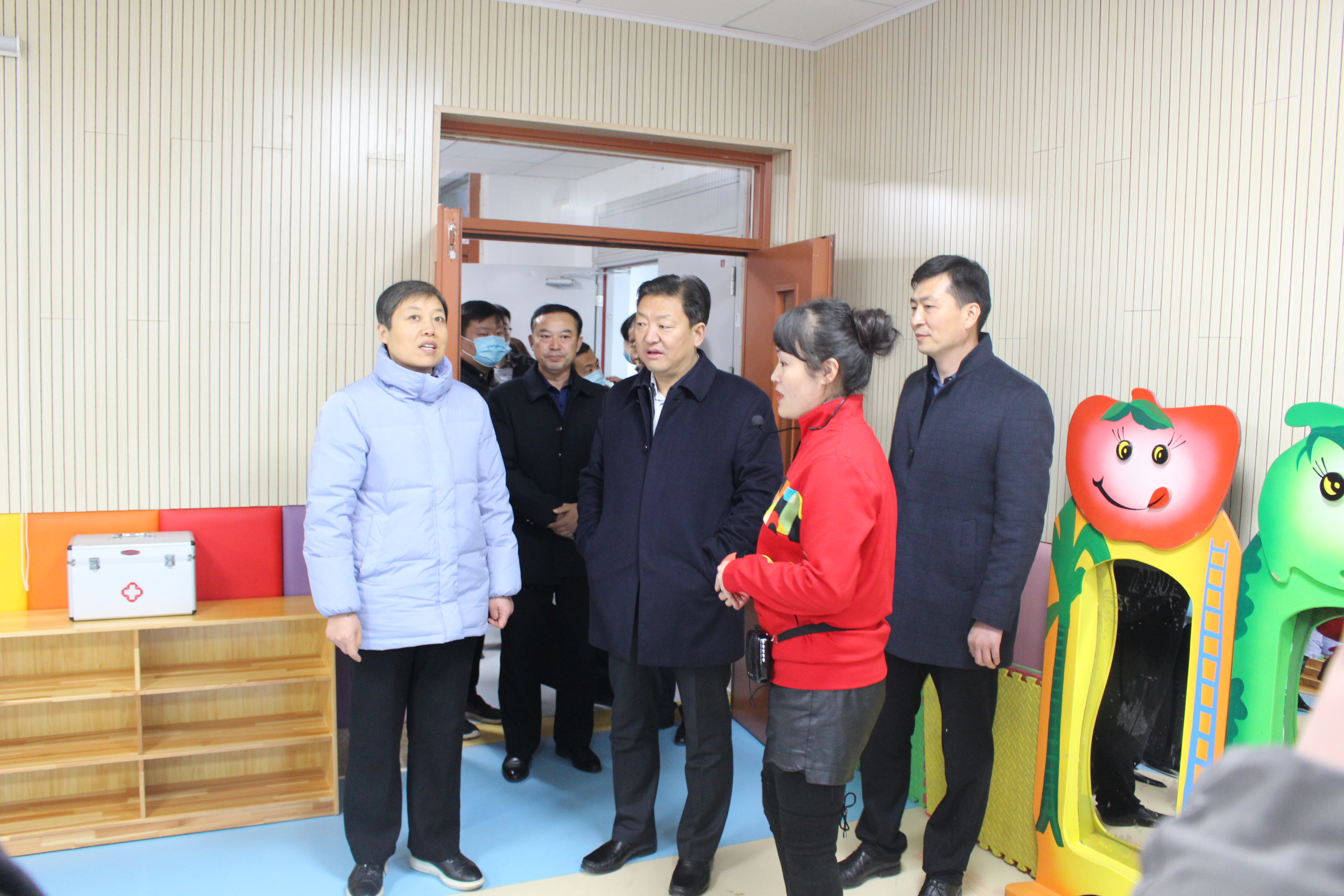 在枣庄市综合康复中心进行实地察看.jpg