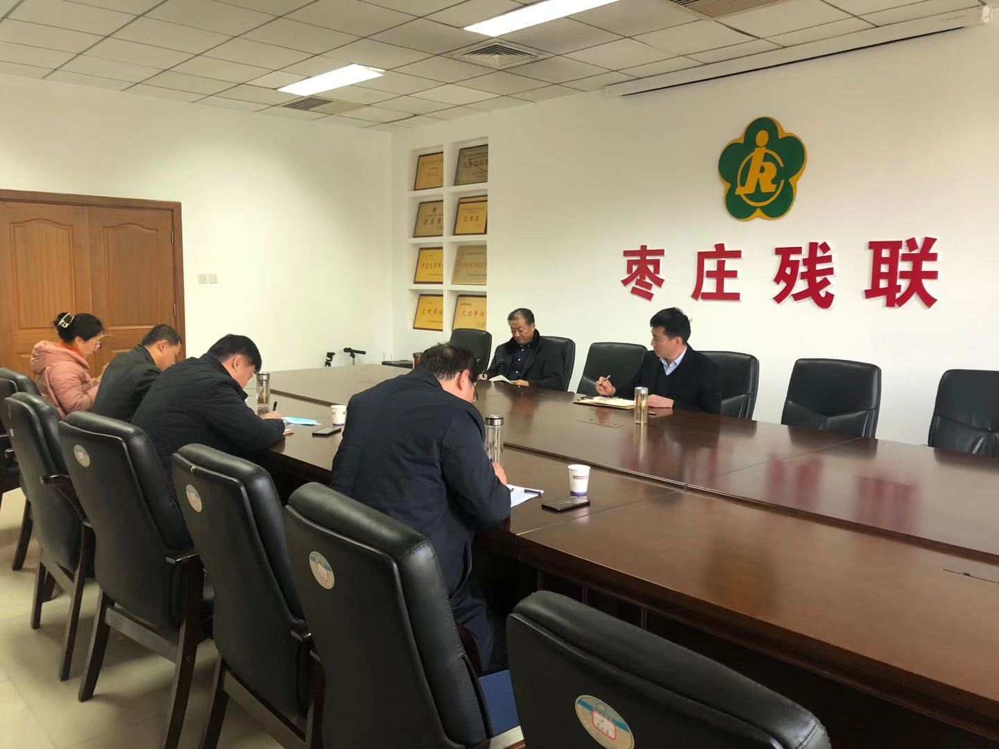 座谈会现场.jpg